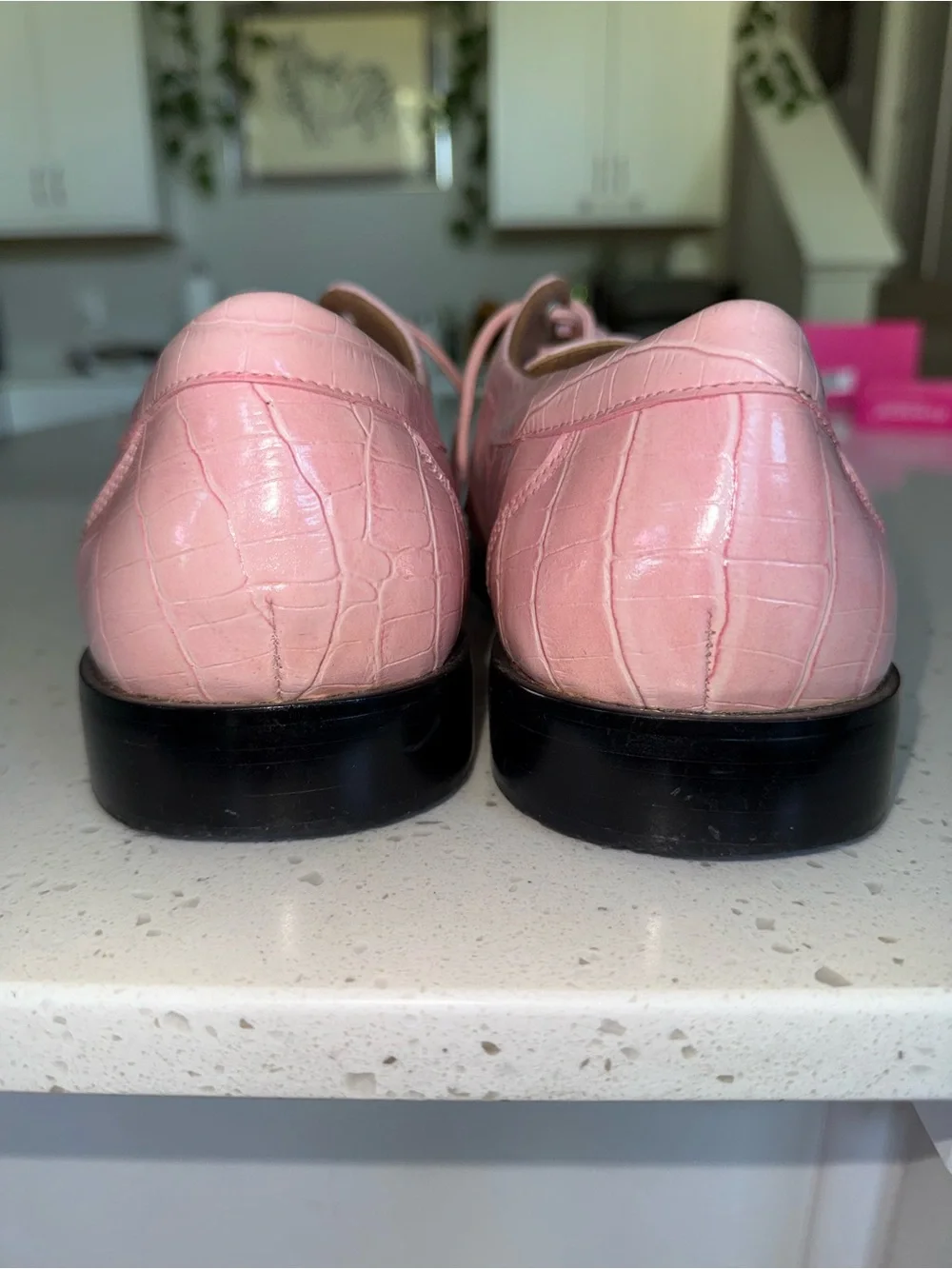 Men's Croc-Embossed Pink Leather Derby Shoes